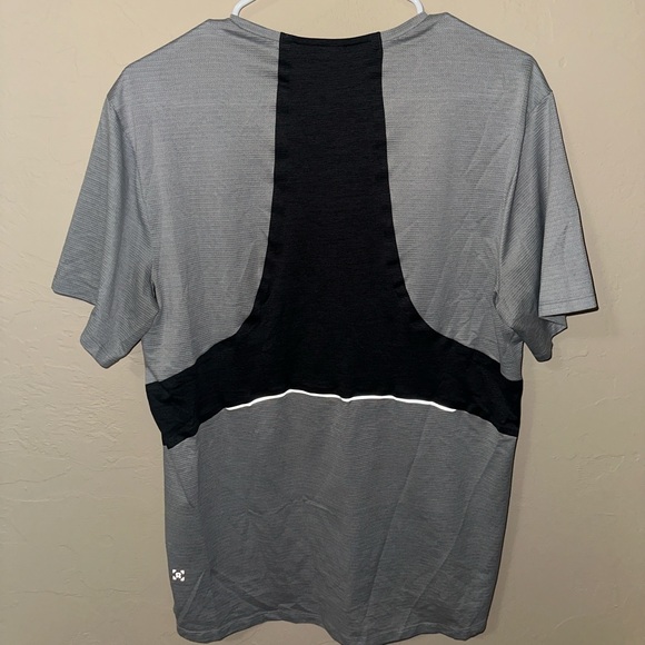 Lululemon Lot of 3 T Shirts - Picture 14 of 14